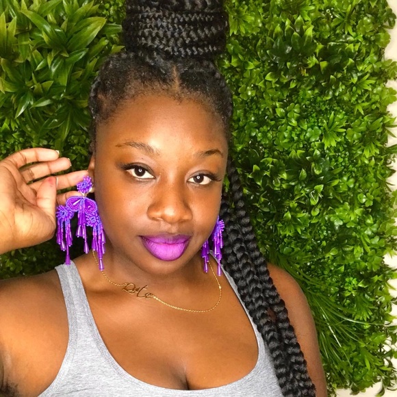 Hanger Earrings - Picture 2 of 6